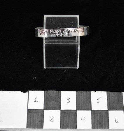 Bracelet, Identification